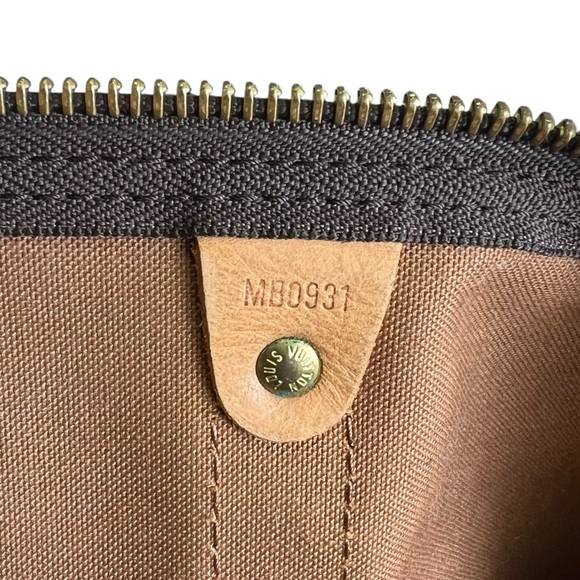 Louis Vuitton Monogram Keepall 50 Duffle Bag - Picture 8 of 11